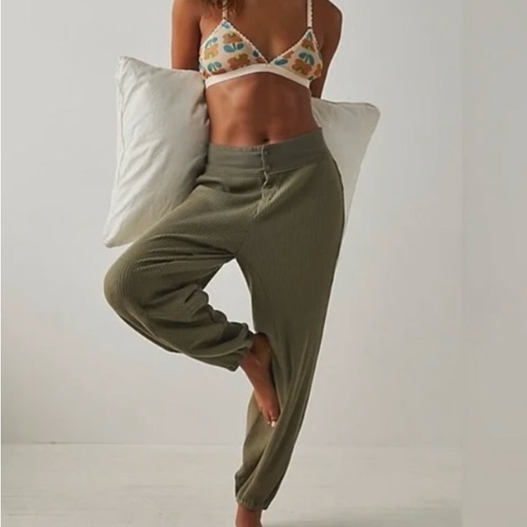 FREE People lounge pants - Picture 3 of 6
